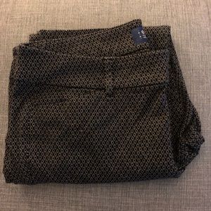 Old Navy Black Patterned Pixie Pants Ankle Cut